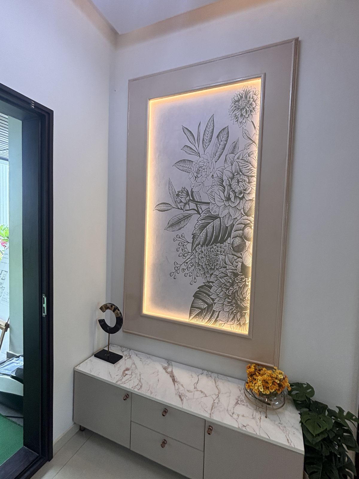 Foyer feature wall design by Wood & Co. Interiors